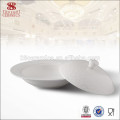 Soupière en céramique blanche en porcelaine blanche avec bols à couvercle